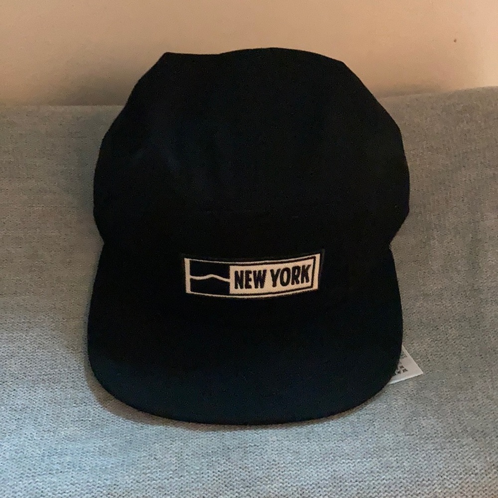 Vans skateboard hat adjustable strap newyork spell